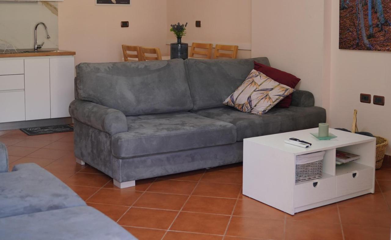 Stylish Apartment Near Tirana Center Bagian luar foto