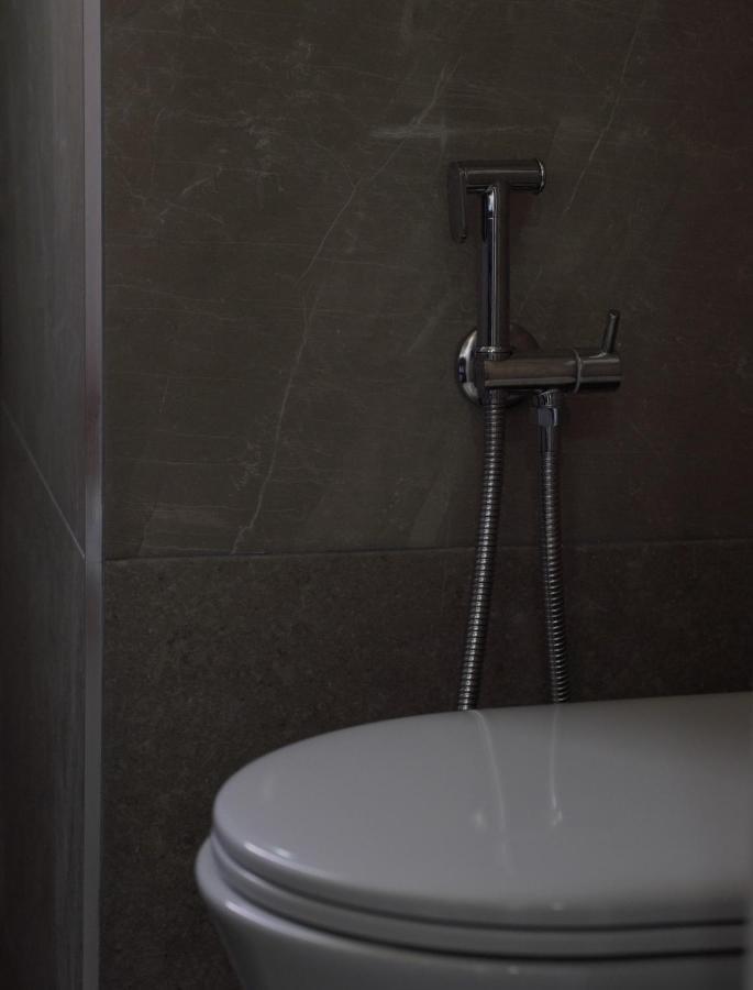 Stylish Apartment Near Tirana Center Bagian luar foto
